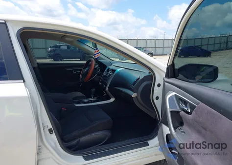 2013 Nissan Altima 2.5 S from USA, damaged, VIN 1N4AL3AP1DN498880